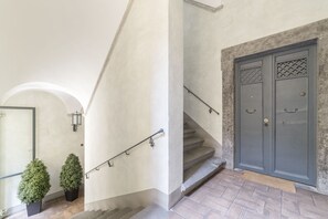 Staircase - Pantheon Charming Apartment (Rome)