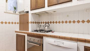 Lägenhet - 1 sovrum | Eget kök | Kylskåp, ugn, spishäll och diskmaskin