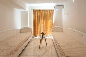 Family Room | In-room safe, desk, soundproofing, free cots/infant beds - Saint George Palace Hotel - All inclusive (Corfu)