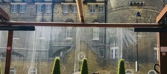 Tourian Lounge Hotel