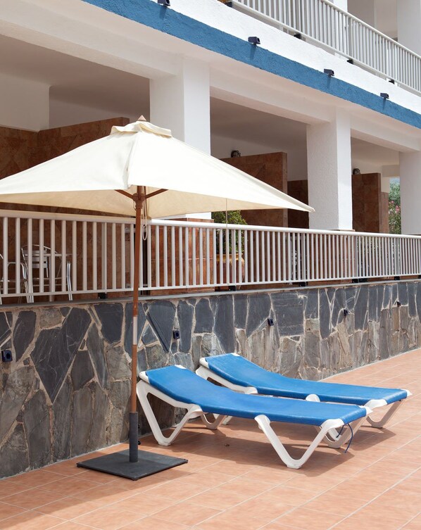 Sundeck - Hotel Montana (Roses)