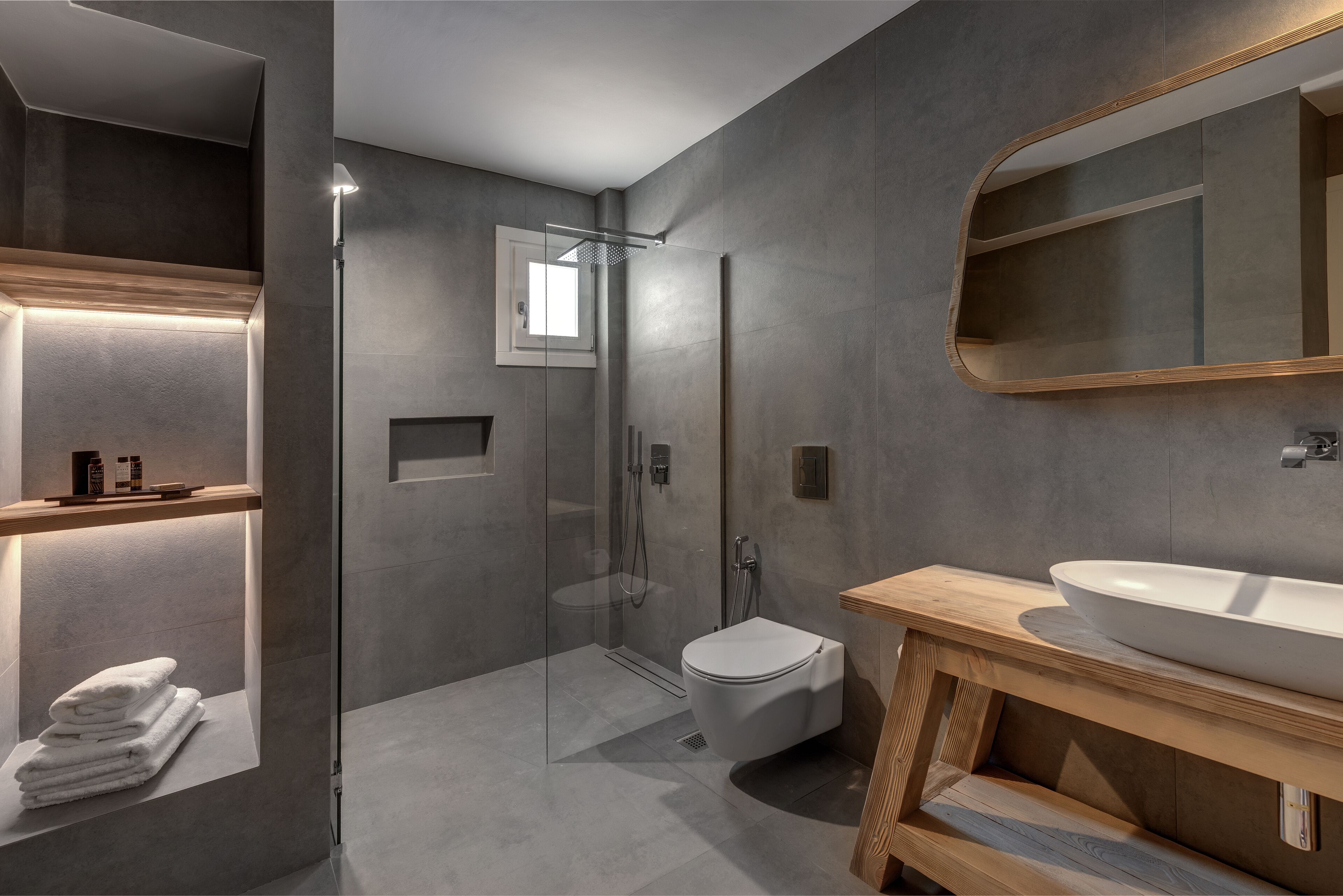 family suite, sea view | bathroom | designer toiletries, hair dryer, towels