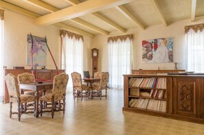 Sala de estar en el lobby