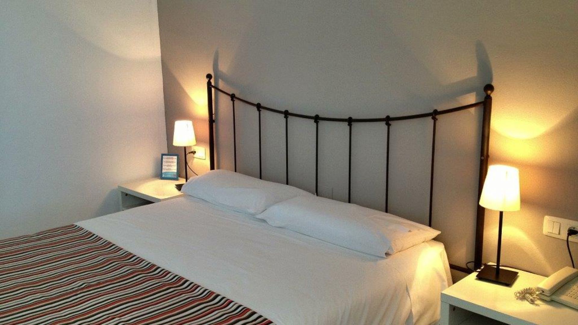 double room, 1 double or 2 single beds | 1 bedroom, blackout curtains, iron/ironing board, free cots/infant beds