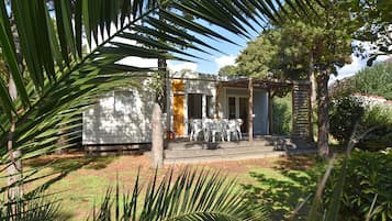 Premium Bungalow, 3 Bedrooms | Park view