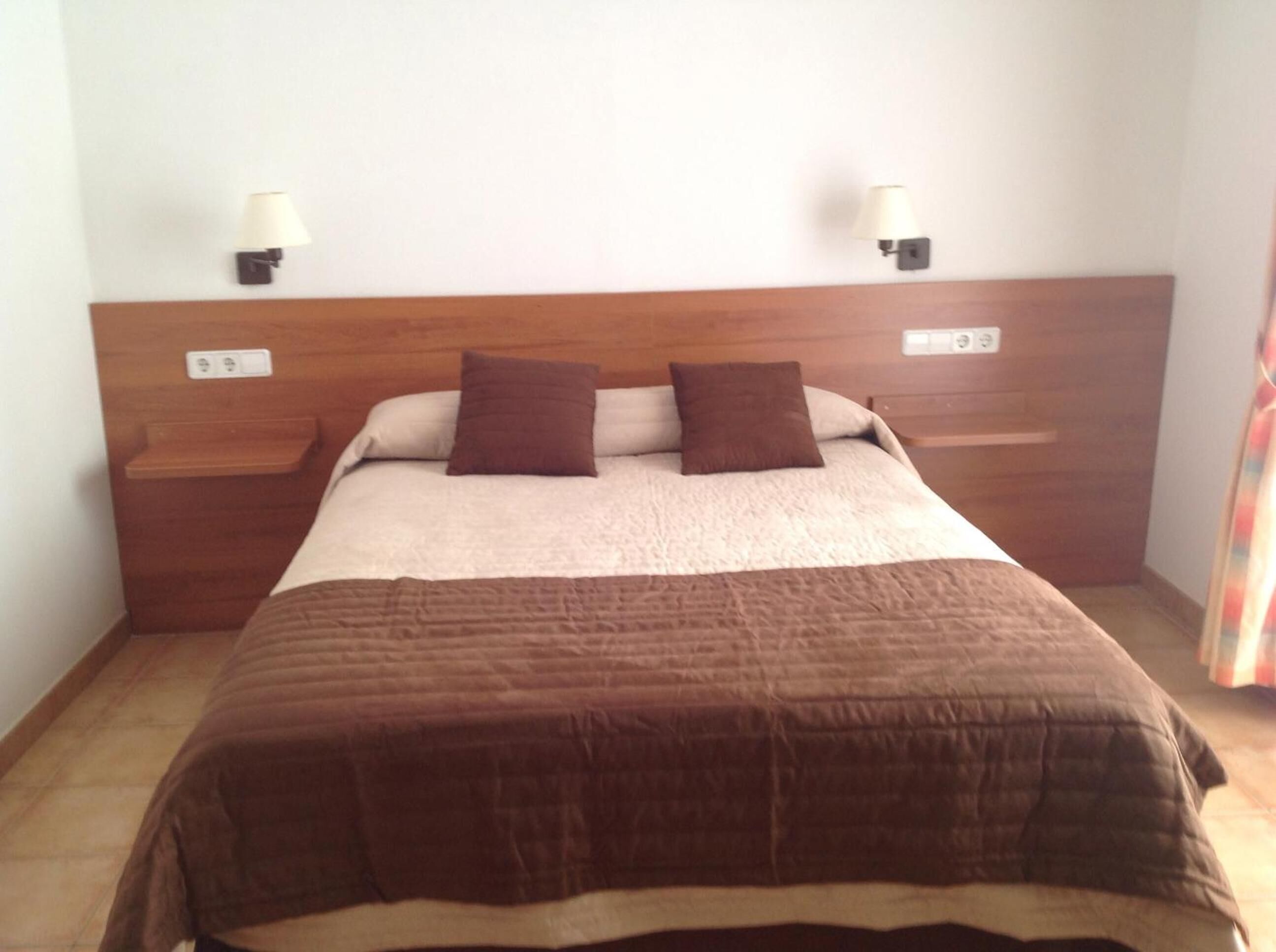 In-room safe, desk, blackout curtains, soundproofing