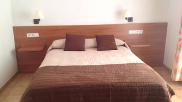 In-room safe, desk, blackout curtains, soundproofing