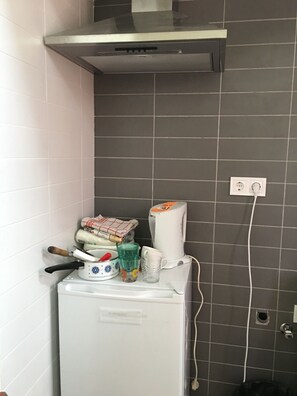 Classic Studio Suite, 1 Bedroom, Accessible, Private Bathroom | Private kitchenette