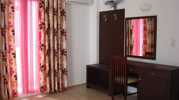 In-room safe, desk, soundproofing, iron/ironing board