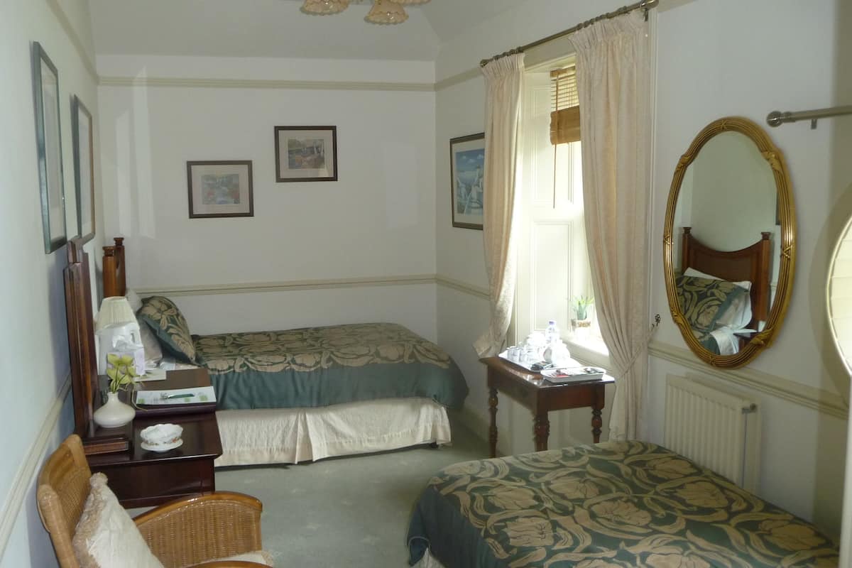 Standard tvåbäddsrum (Room 3) | Gratis wi-fi, sängkläder och rullstolsanpassning
