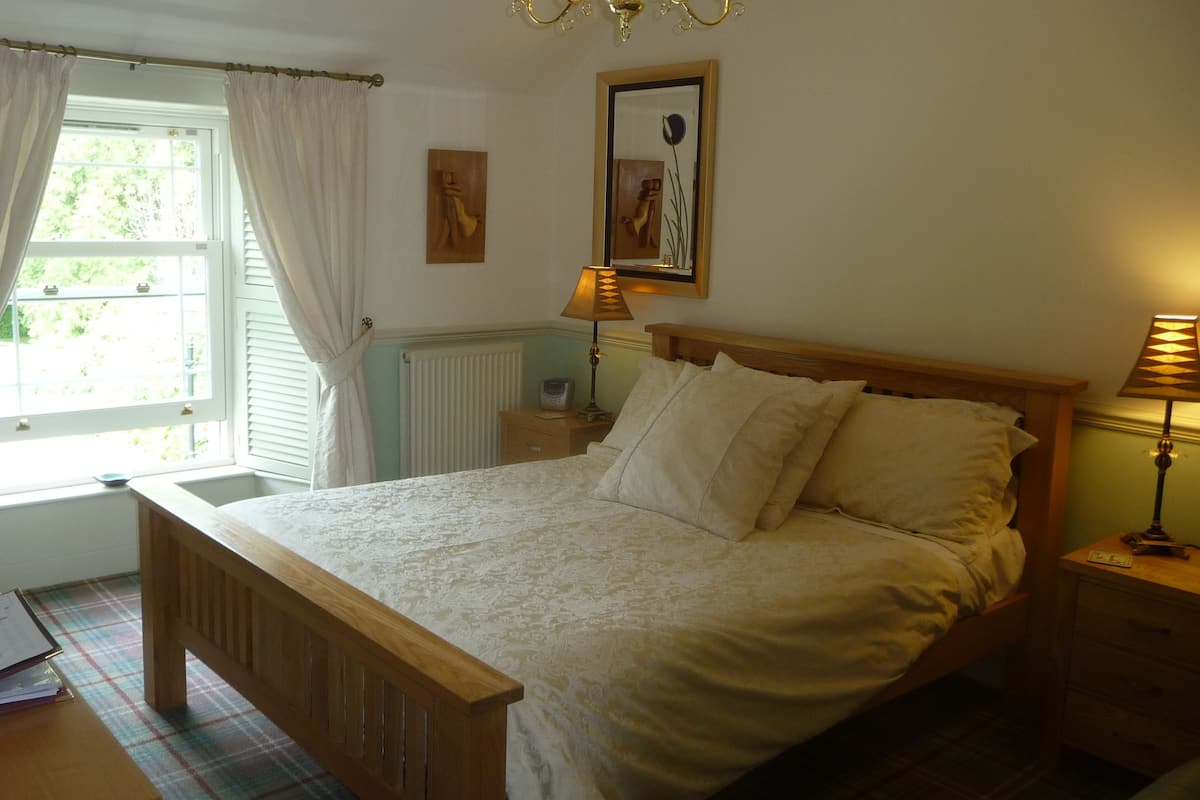 Double Room, 1 King Bed (Room 2) | WiFi (free), bed sheets