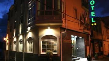 Fachada da propriedade