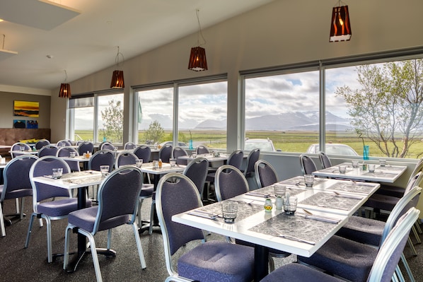 Restaurant - Brunnhóll Country Guesthouse (Höfn)