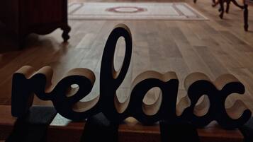 Suite, 1 cama de matrimonio grande, no fumadores | Escritorio, sistema de insonorización, wifi gratis y ropa de cama