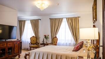 Camera doppia, 1 letto king, non fumatori | Una scrivania, insonorizzazione, Wi-Fi gratuito, lenzuola