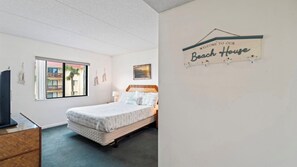 2 Schlafzimmer, Schreibtisch, Bügeleisen/Bügelbrett, Reisekinderbett