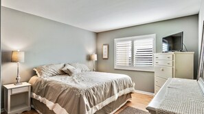 2 bedrooms, desk, iron/ironing board, travel cot