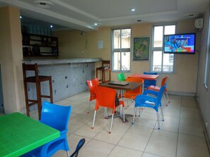 Bar (on property) - Peak Court Hotels (Ibadan)