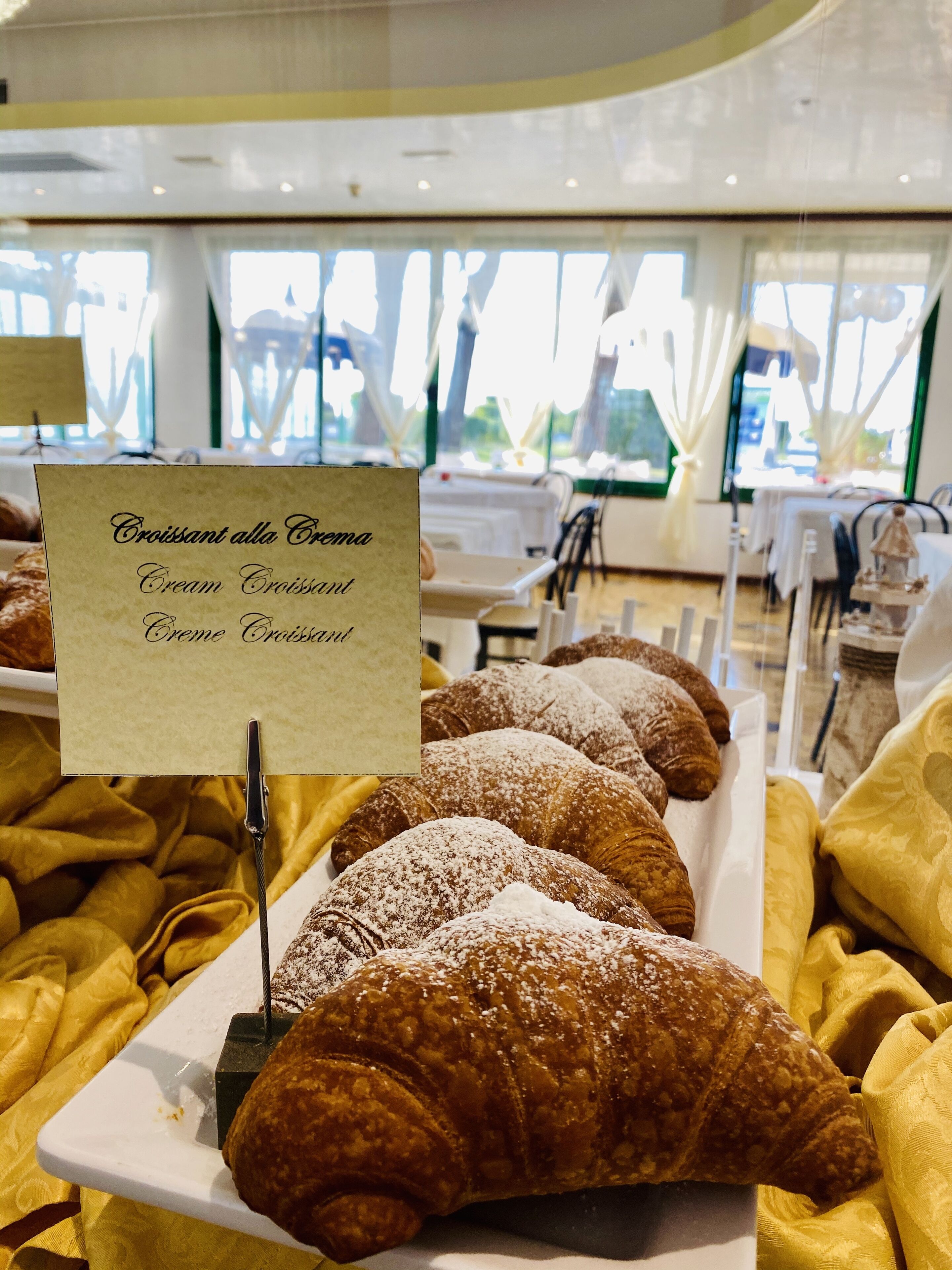 Petit déjeuner buffet compris tous les jours