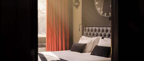 Habitación doble Deluxe | Cortinas blackout, insonorización y tabla de planchar con plancha