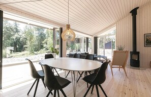 Dining - Lovely home in Nexø with kitchen (Nexø)