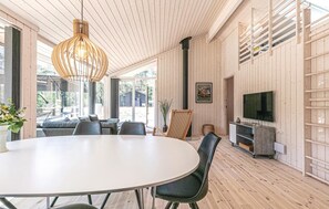 Dining - Lovely home in Nexø with kitchen (Nexø)