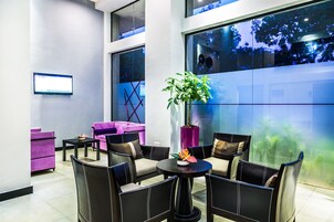 Sala de estar en el lobby