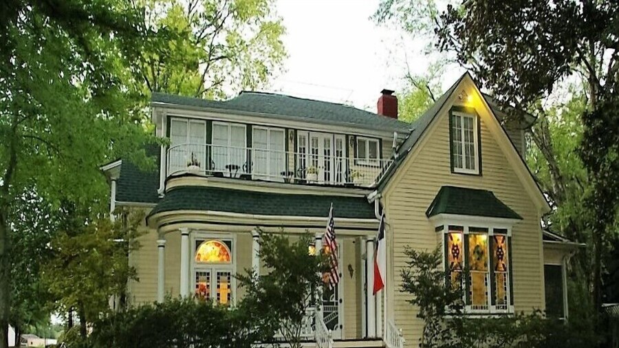 Woldert-Spence Manor