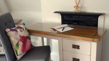 Iron/ironing board, free WiFi, bed sheets