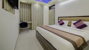 Deluxe Double Room, 1 Queen Bed, Non Smoking | Egyptian cotton sheets, premium bedding, in-room safe - airport hotel sweet palace inn (New Delhi)