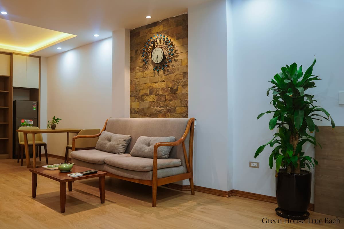 Apartment, 1 Bedroom (with View) | Premium bedding, individually decorated, individually furnished, desk