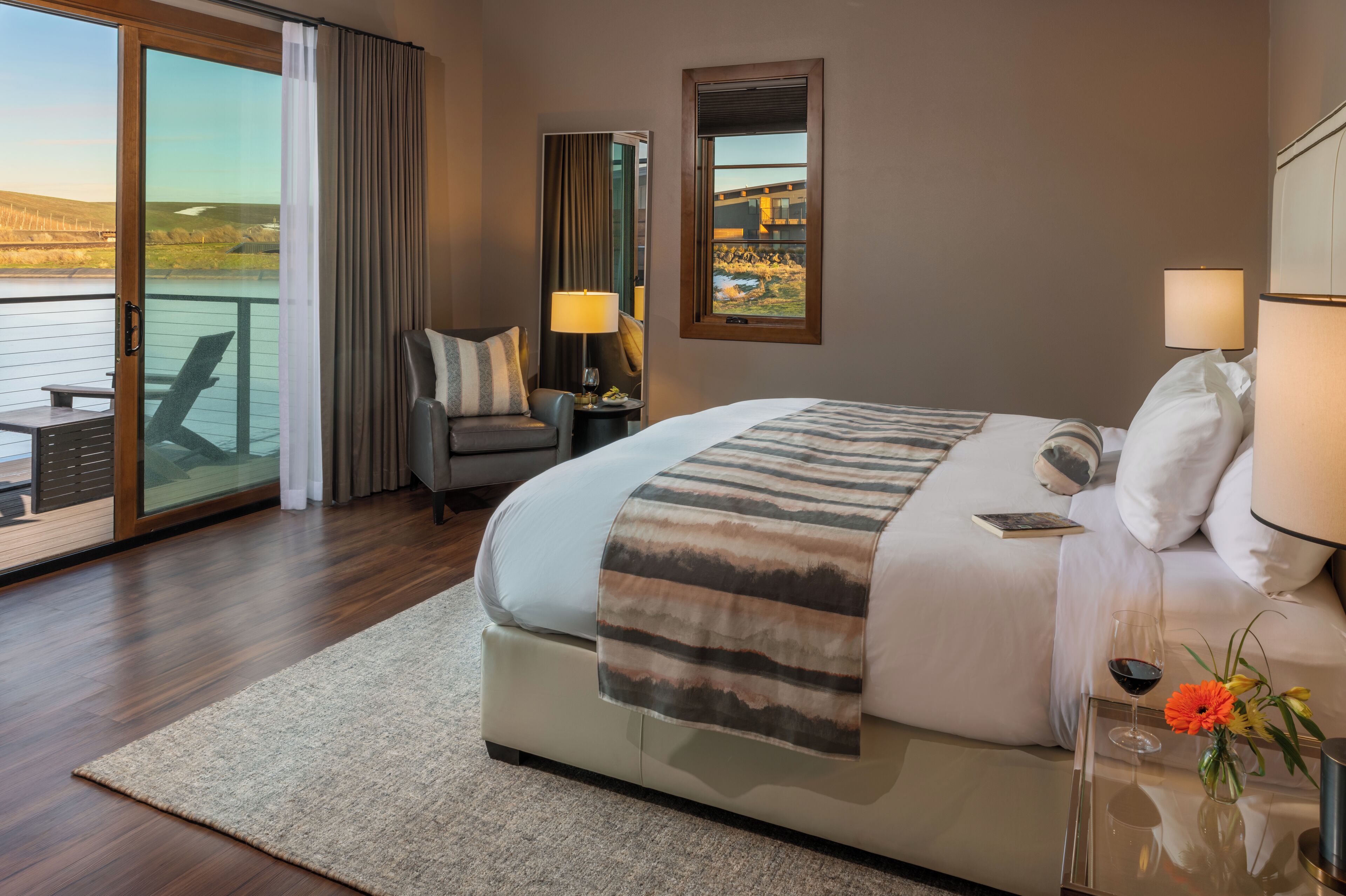 1 bedroom, premium bedding, down duvets, in-room safe