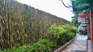 Property grounds - New Joe Guesthouse - Hostel (Bangkok)