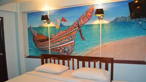 Premium Twin Room (AC, Private Bathroom) | Free WiFi - New Joe Guesthouse - Hostel (Bangkok)