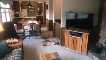 Standard Condo, 2 Bedrooms | 2 bedrooms, iron/ironing board, free WiFi, bed sheets