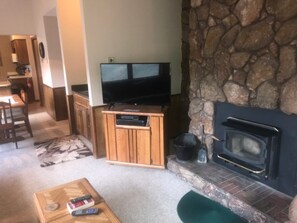 Standard Condo, 2 Bedrooms | Room amenity