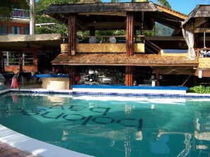 Utomhuspool