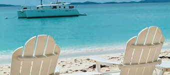 Slice of Paradise - RIGHT ON THE WATER! ...60 second walk to the beach