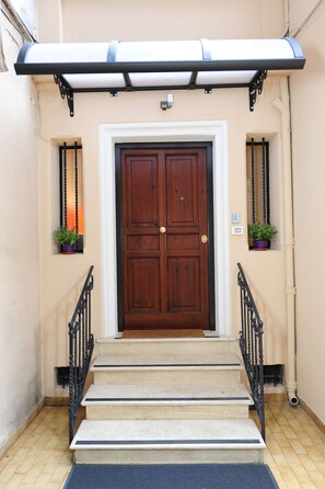 Exterior detail - FOTOFEVER apt ... San Pietro, the Vatican and Rome (Roma)