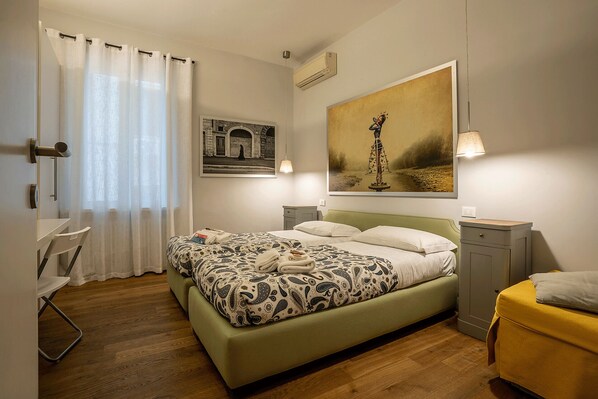 2 chambres, fer et planche à repasser, accès au Wi-Fi (inclus)