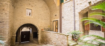 Cosy apartment for 6 people with A/C, WIFI, TV and patio