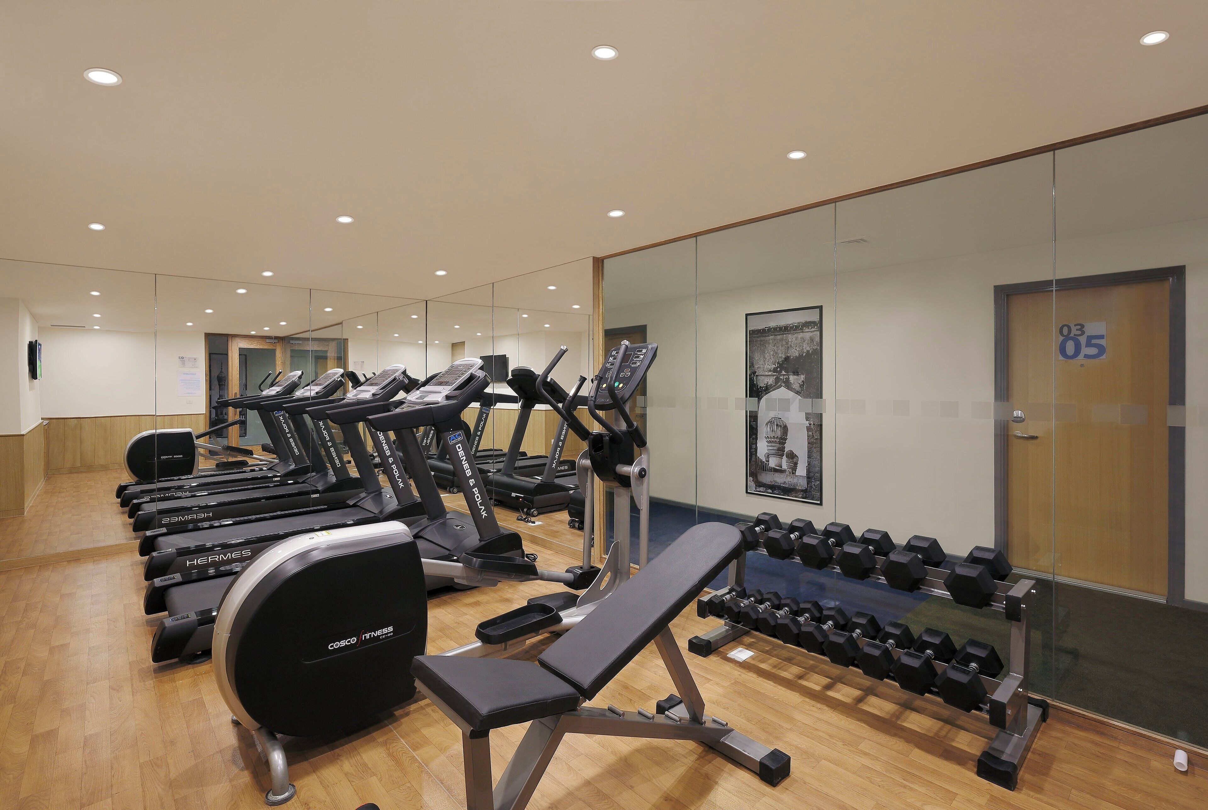 Photo - Holiday Inn Express Hyderabad Banjara Hills by IHG