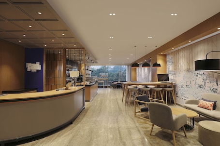 Reception. Holiday Inn Express Hyderabad Banjara Hills by IHG