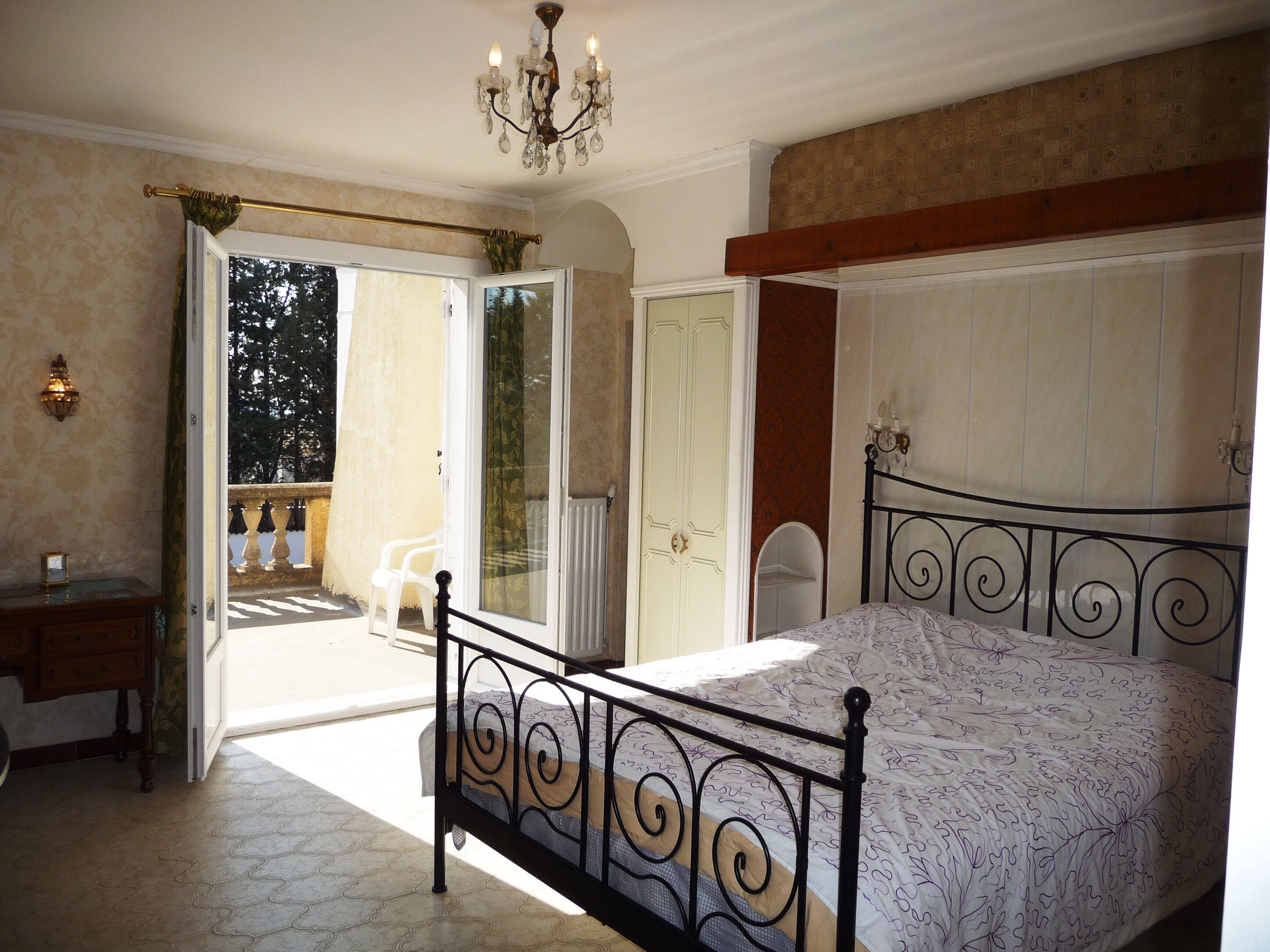 5 chambres, bureau, fer et planche à repasser, Wi-Fi gratuit