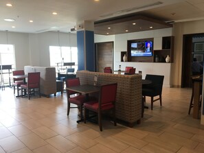 Esmorzar diari d'estil bufet gratuït 