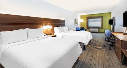 Holiday Inn Express & Suites Junction by IHG
