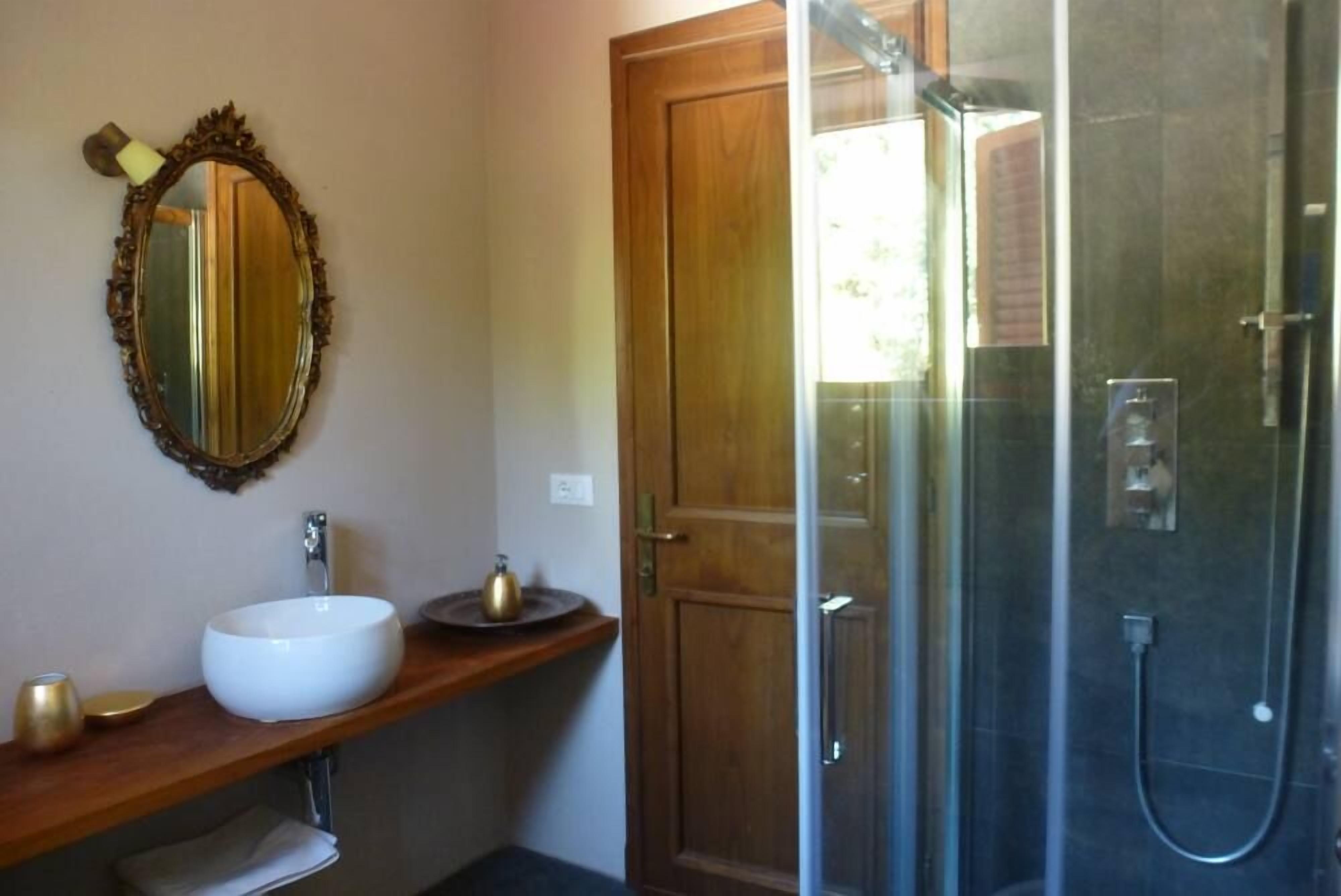 salle de bain au rez de chausse