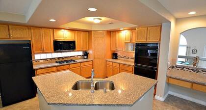 NV8876 · Private Pool | Spa | Pool Table | Poker table | Putting Green | Wifi