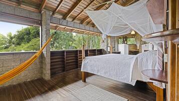 4 bedrooms, in-room safe, free WiFi, bed sheets