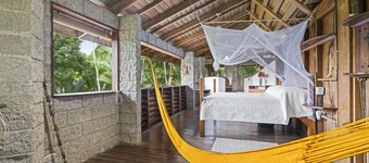 Casa Nirvanita - A Little Biological Jewel by the Sea